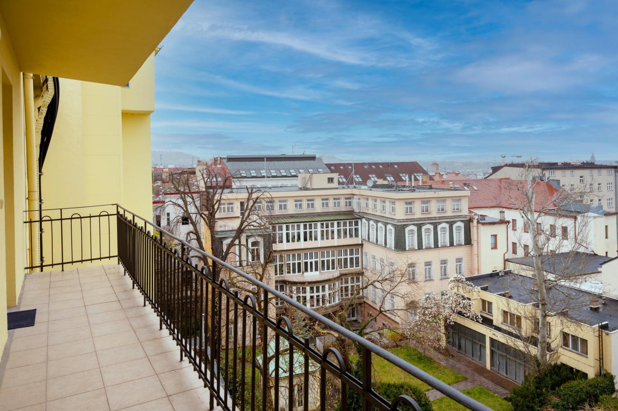 Palace Petrarca Prag Dış mekan fotoğraf