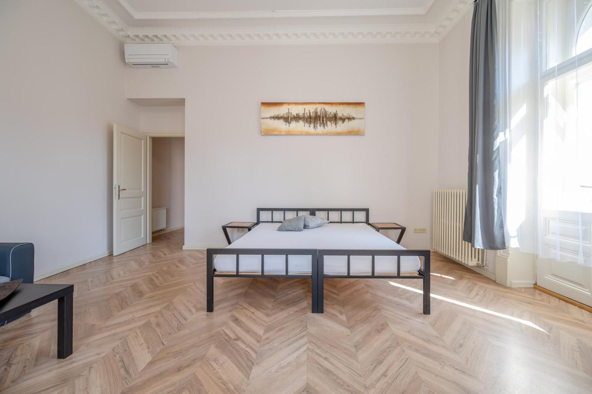 Palace Petrarca Prag Oda fotoğraf